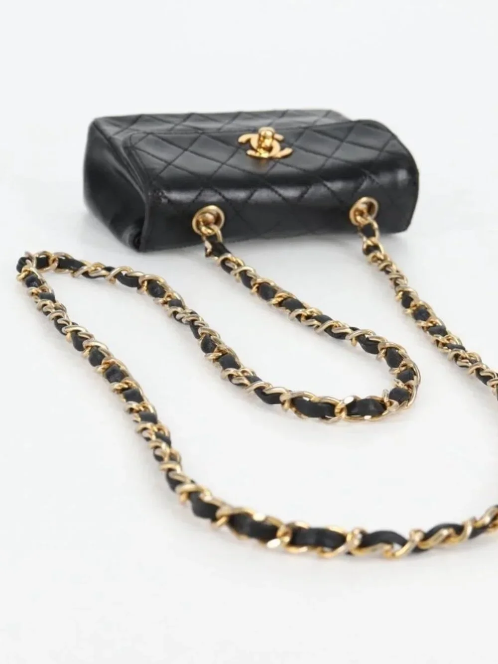 CHANEL Matelasse Chain Shoulder Bag Lamb Skin Black Gold CC Auth bs29080